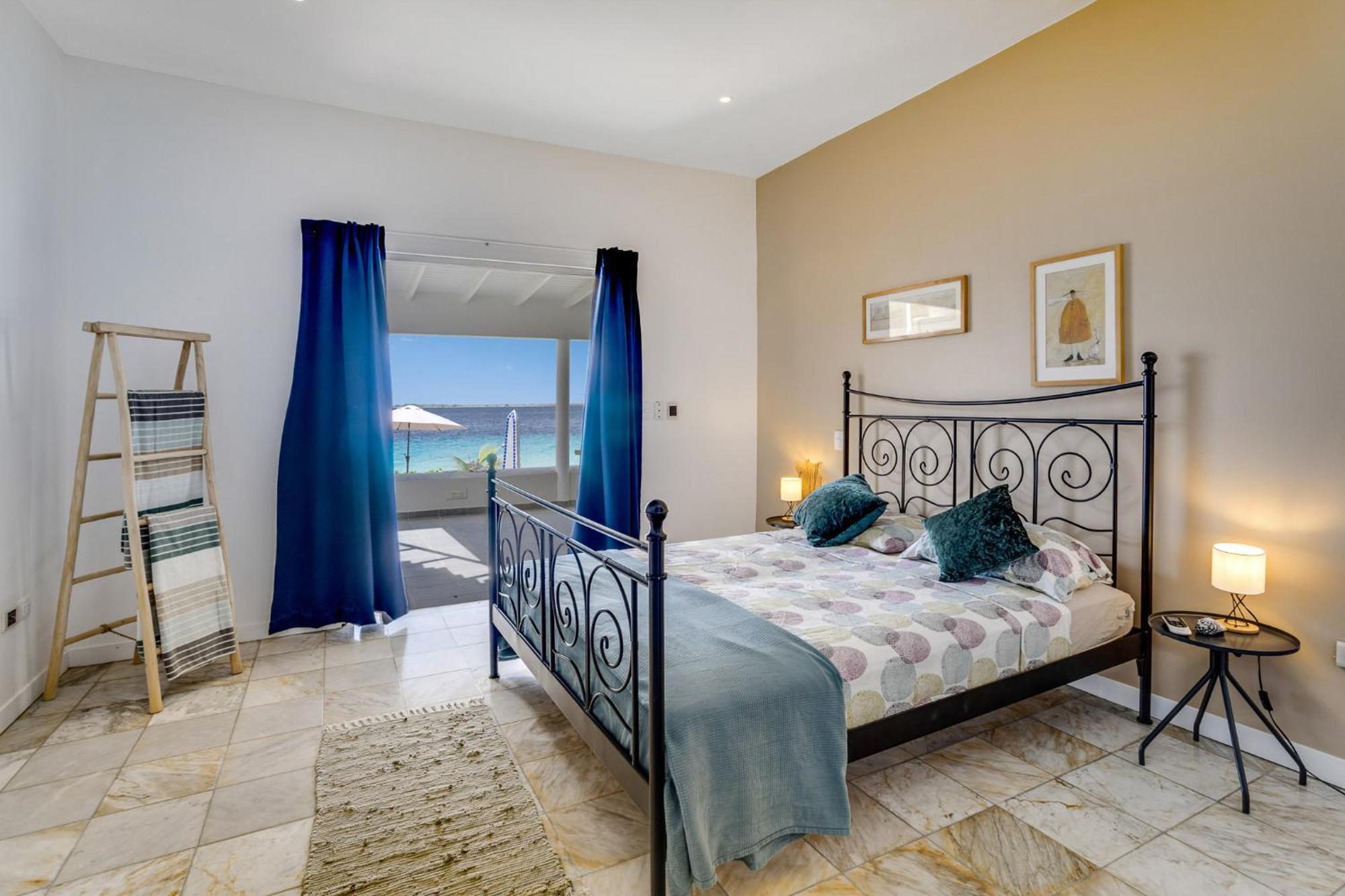 Oceanfront - Villa Port Of Call - Playa Eksteriør billede