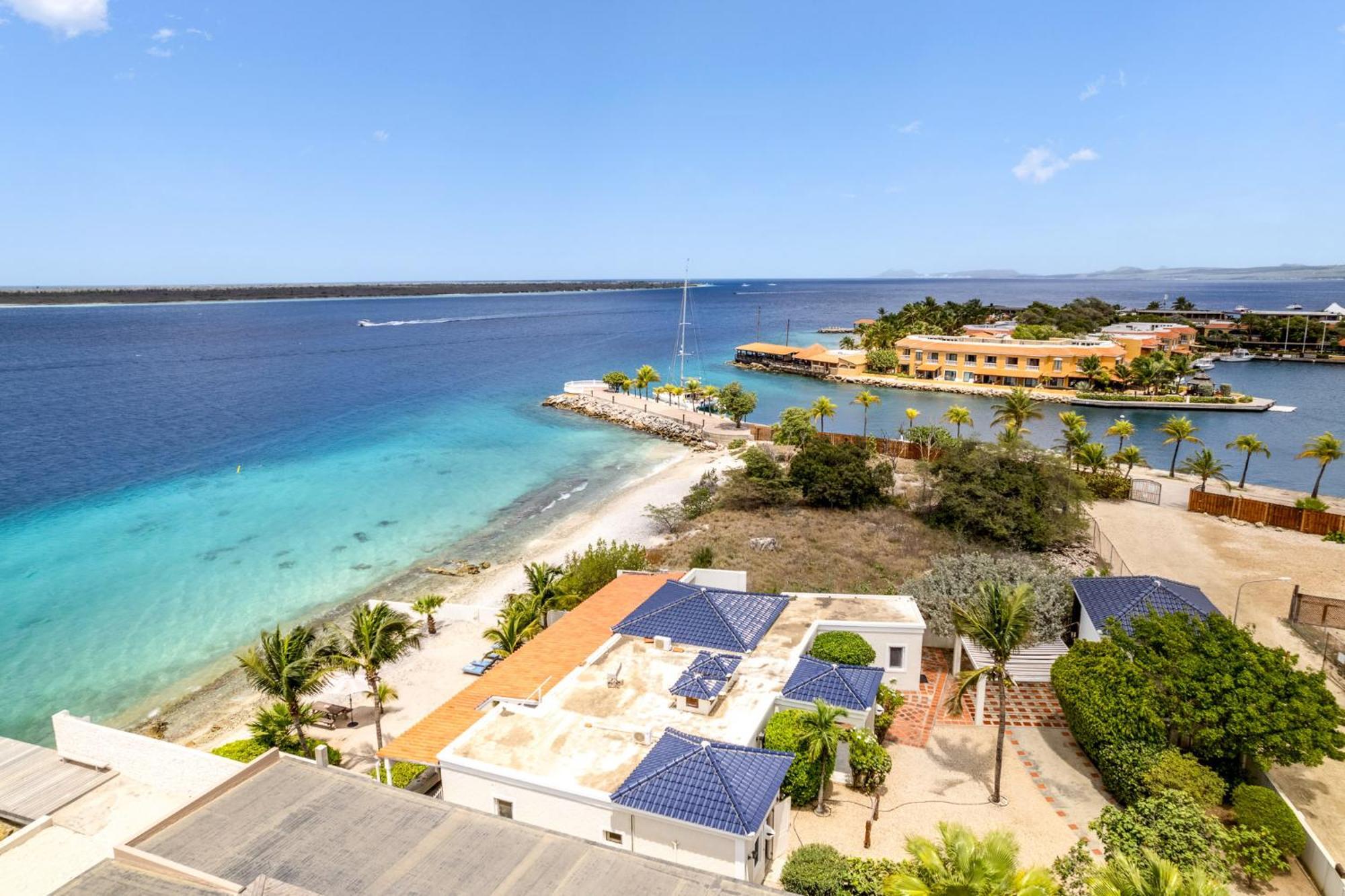 Oceanfront - Villa Port Of Call - Playa Eksteriør billede