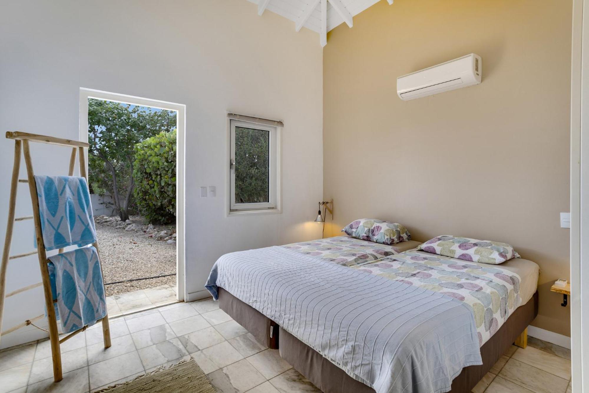 Oceanfront - Villa Port Of Call - Playa Eksteriør billede