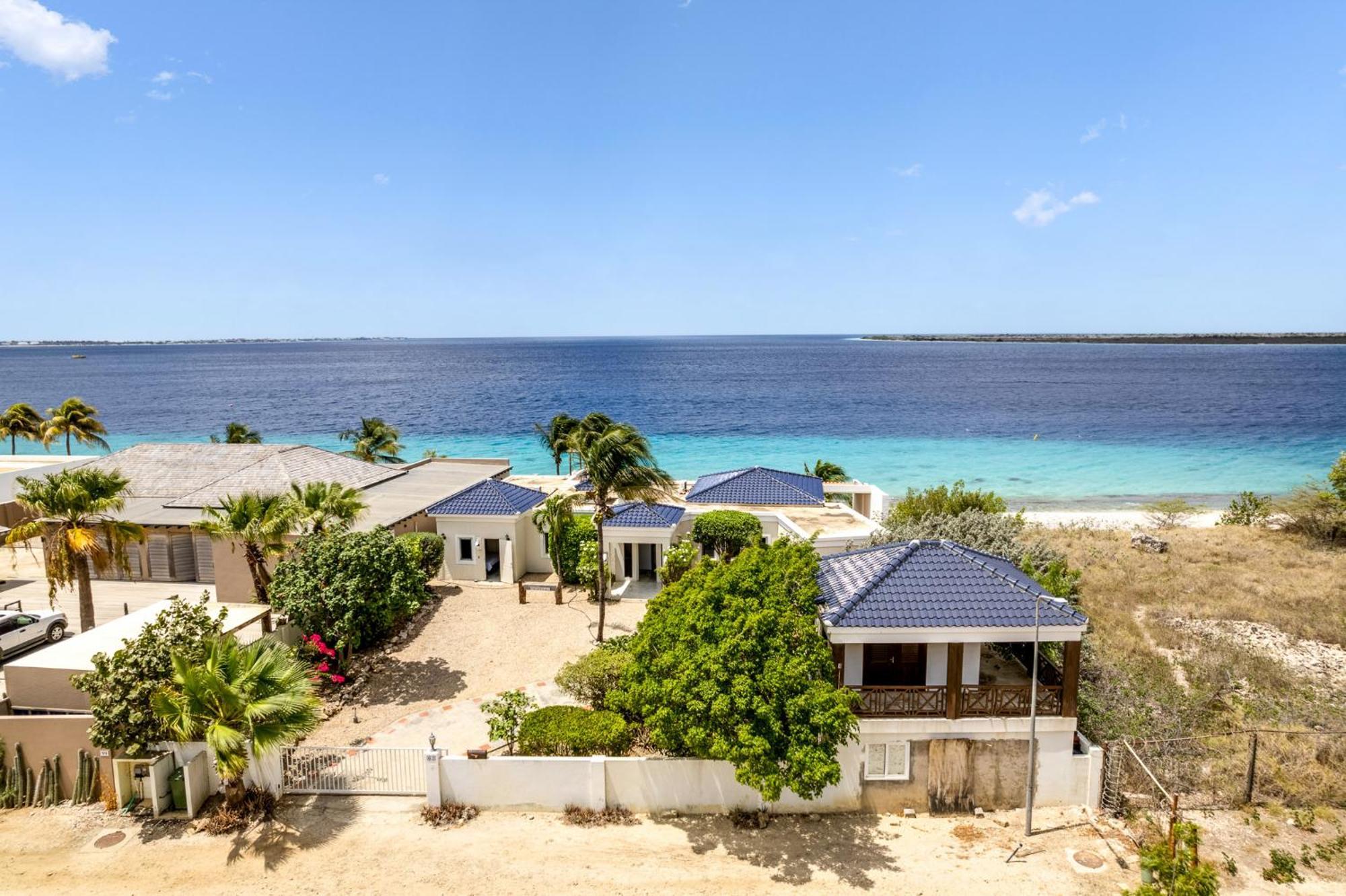Oceanfront - Villa Port Of Call - Playa Eksteriør billede