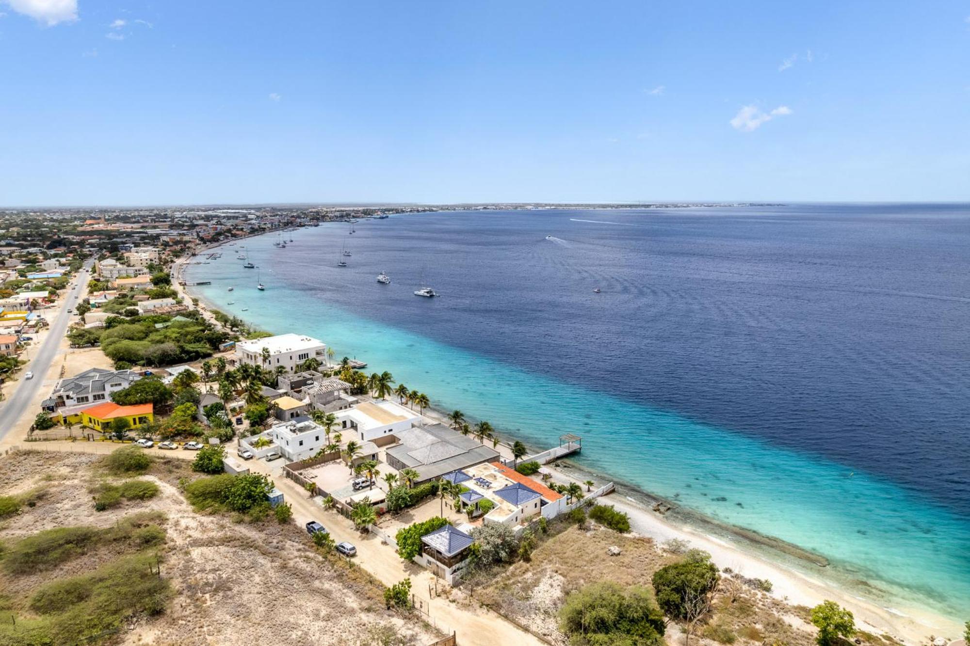 Oceanfront - Villa Port Of Call - Playa Eksteriør billede
