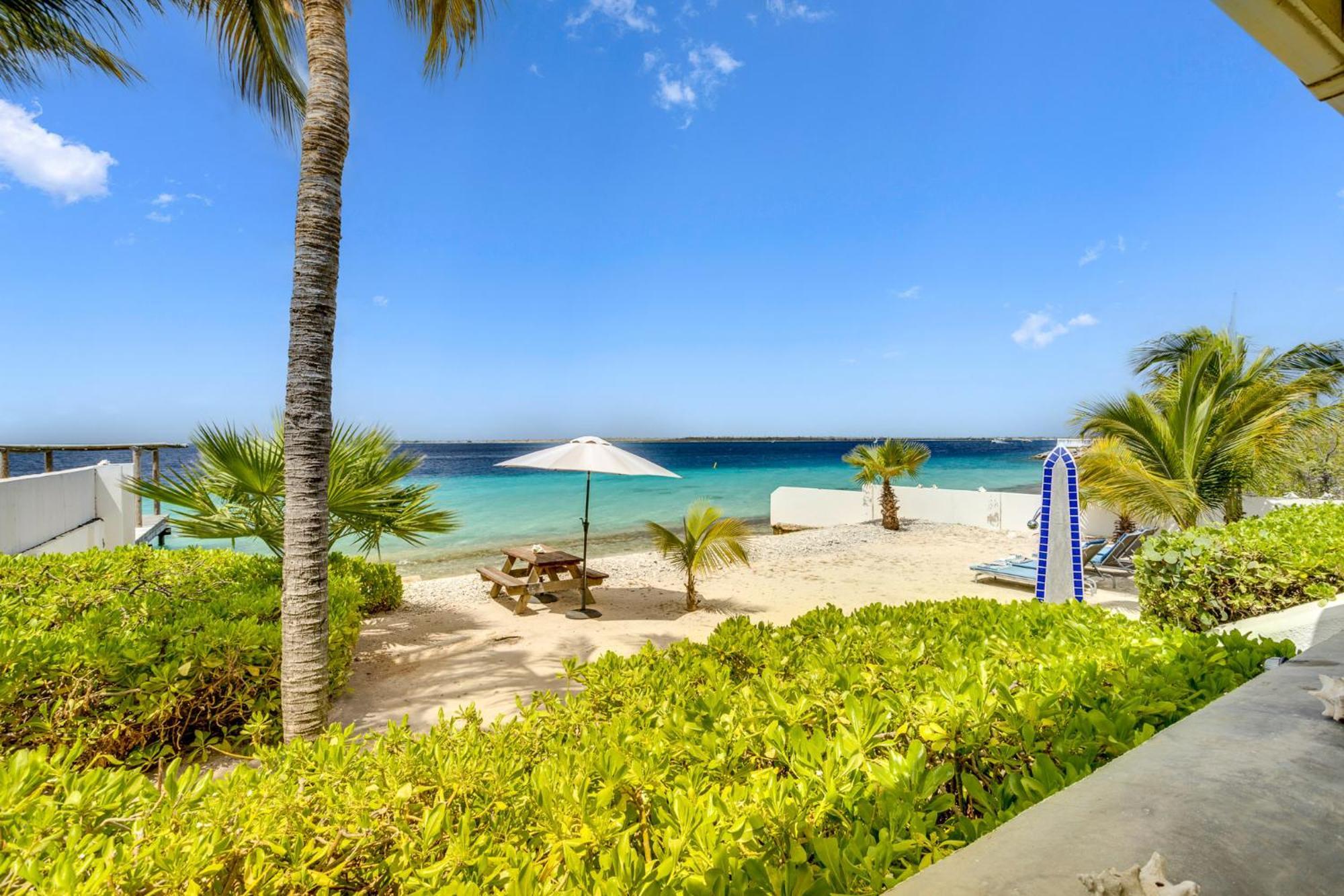 Oceanfront - Villa Port Of Call - Playa Eksteriør billede