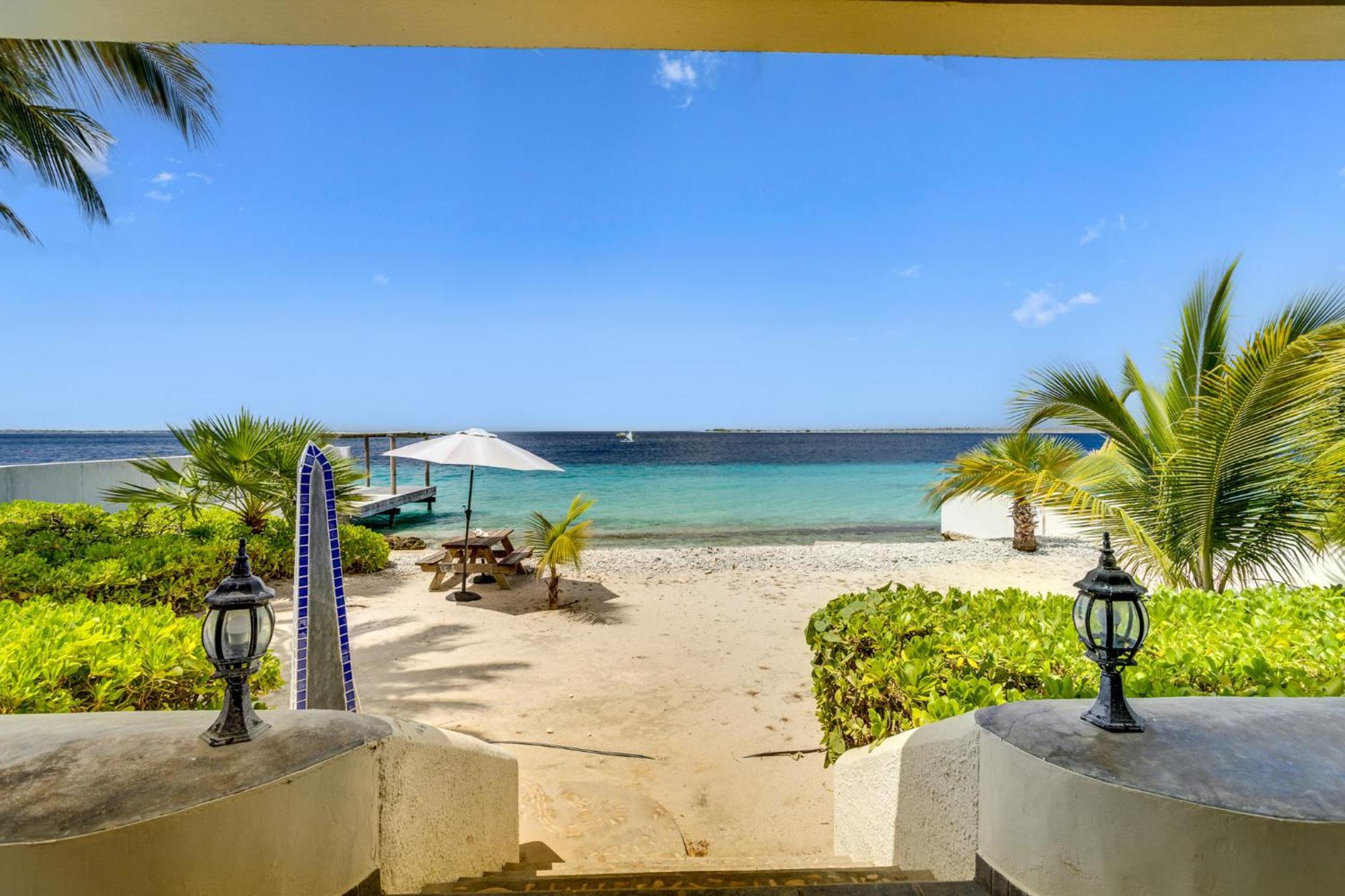 Oceanfront - Villa Port Of Call - Playa Eksteriør billede