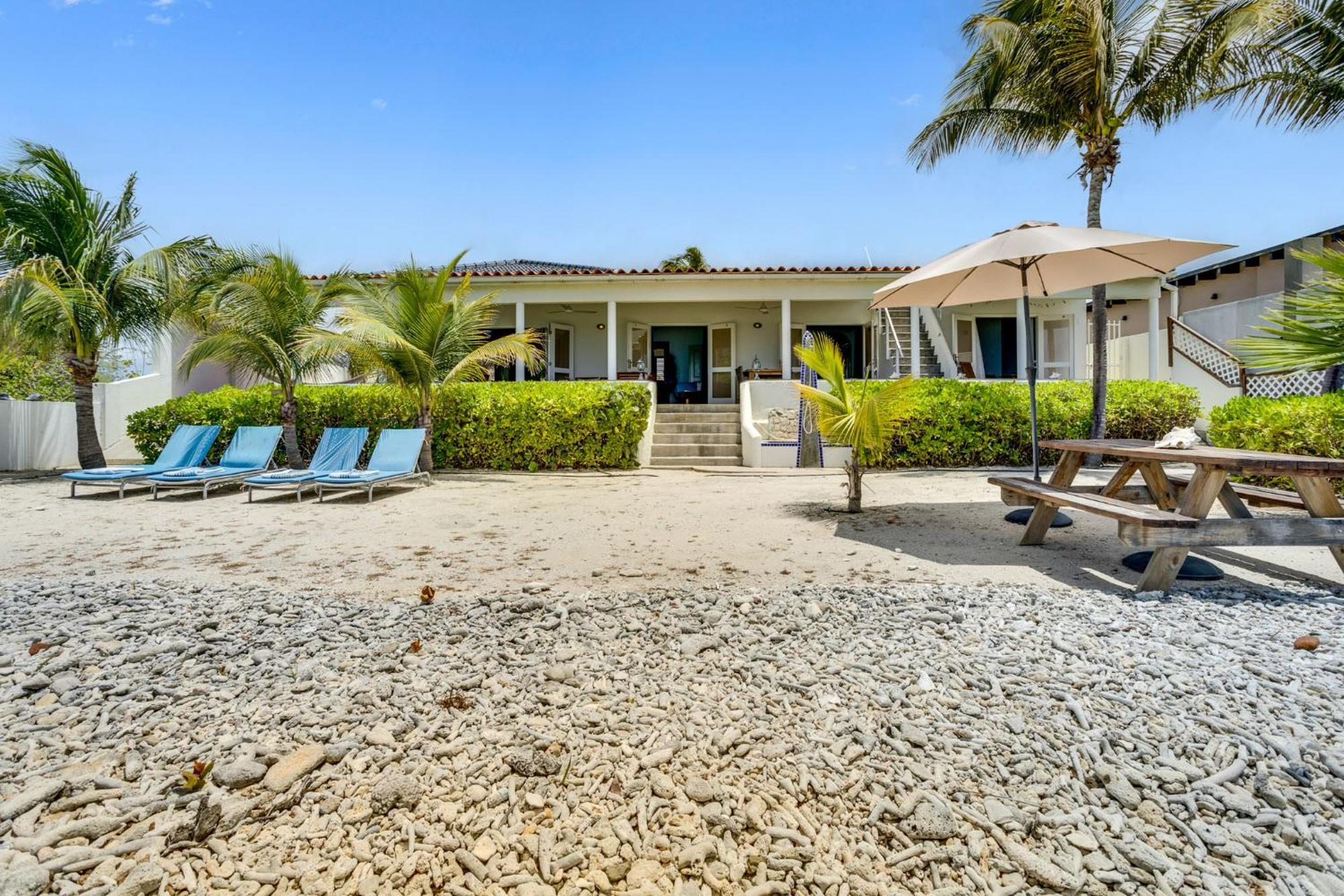 Oceanfront - Villa Port Of Call - Playa Eksteriør billede